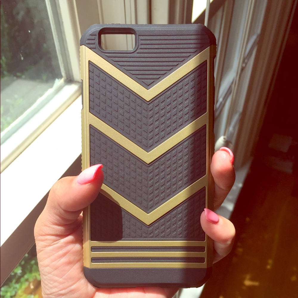 New iPhone 6/6S black and gold rubber case